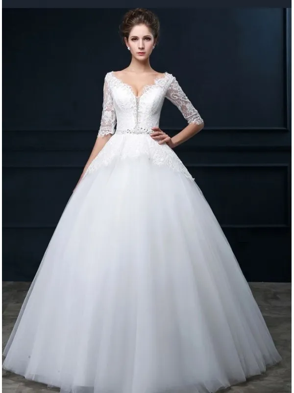 Abito da Sposa online con maniche in Pizzo scollato dietro con corpetto ricamato