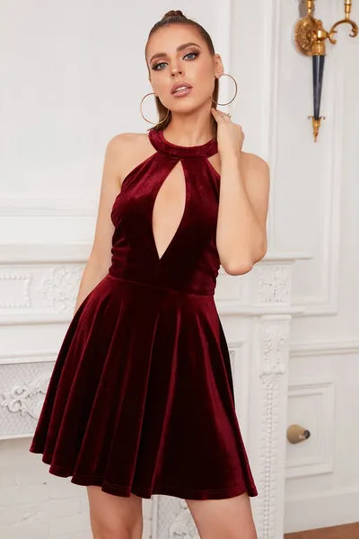 Abito in velluto mini buco della serratura Halter bordeaux
