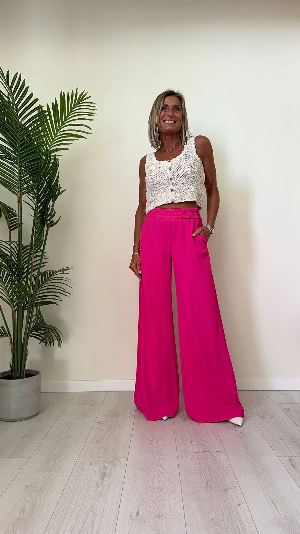 DAFNE - CHX5147P19 - TOP UNCINETTO CON BOTTONCINI