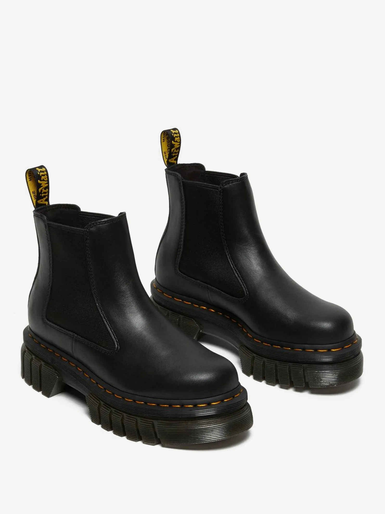DR. MARTENS ----Chelsea Audrick Dr.Martens