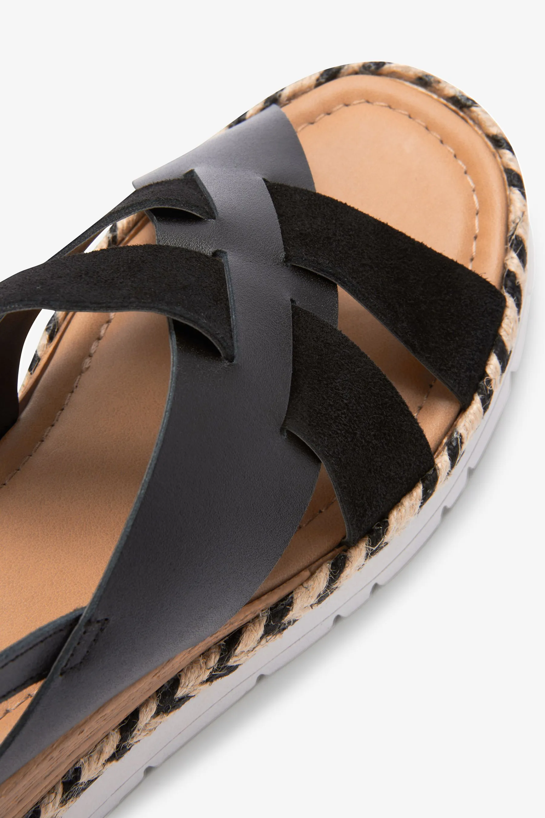 Nero  - Forever Comfort® - Zeppe sportive con incrocio