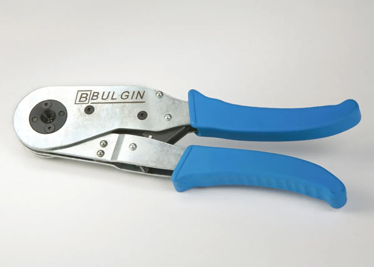 Pinza crimpatrice Bulgin, Contatti connettore Bucaneer serie 400
