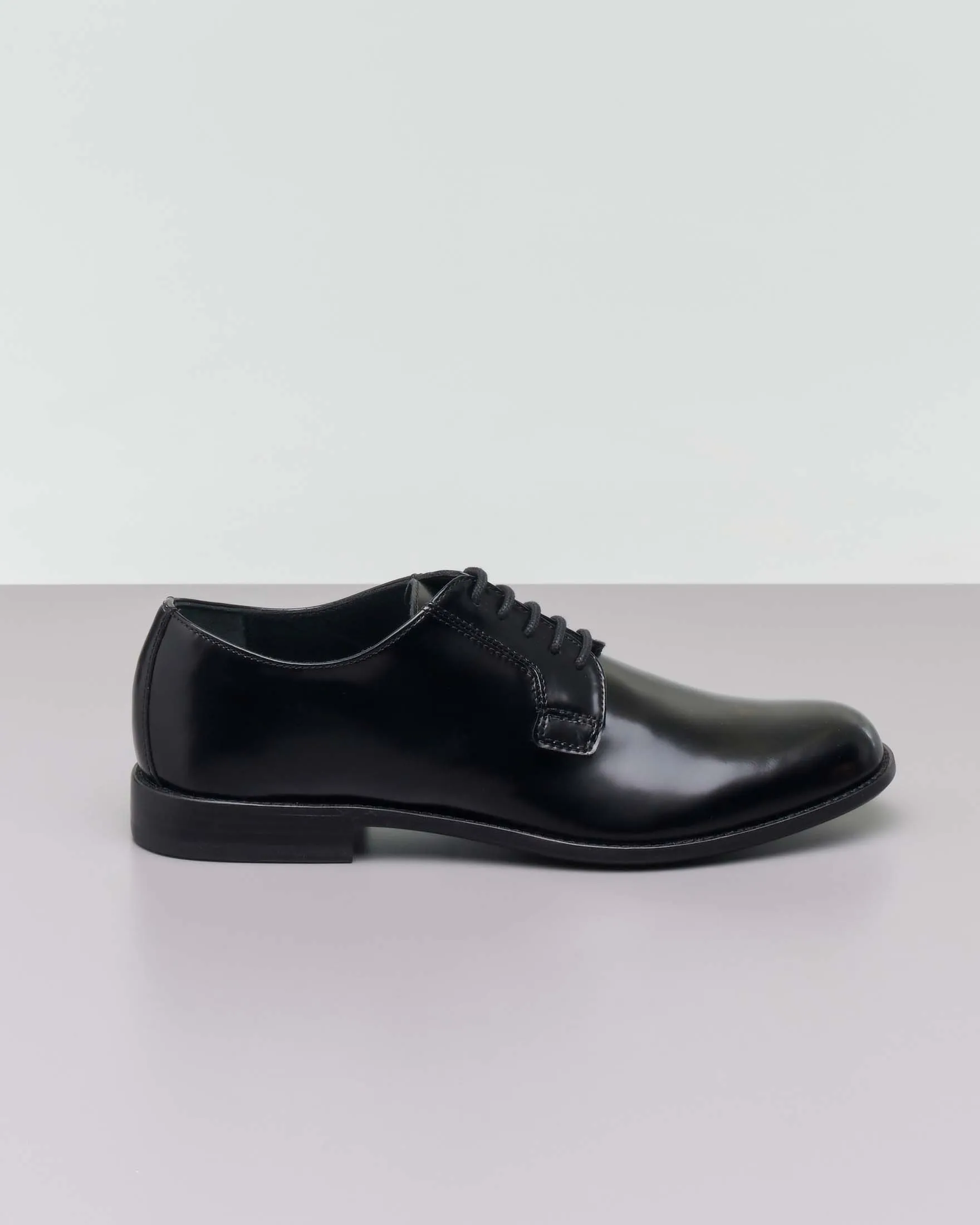 Scarpa Derby nera in pelle lucida